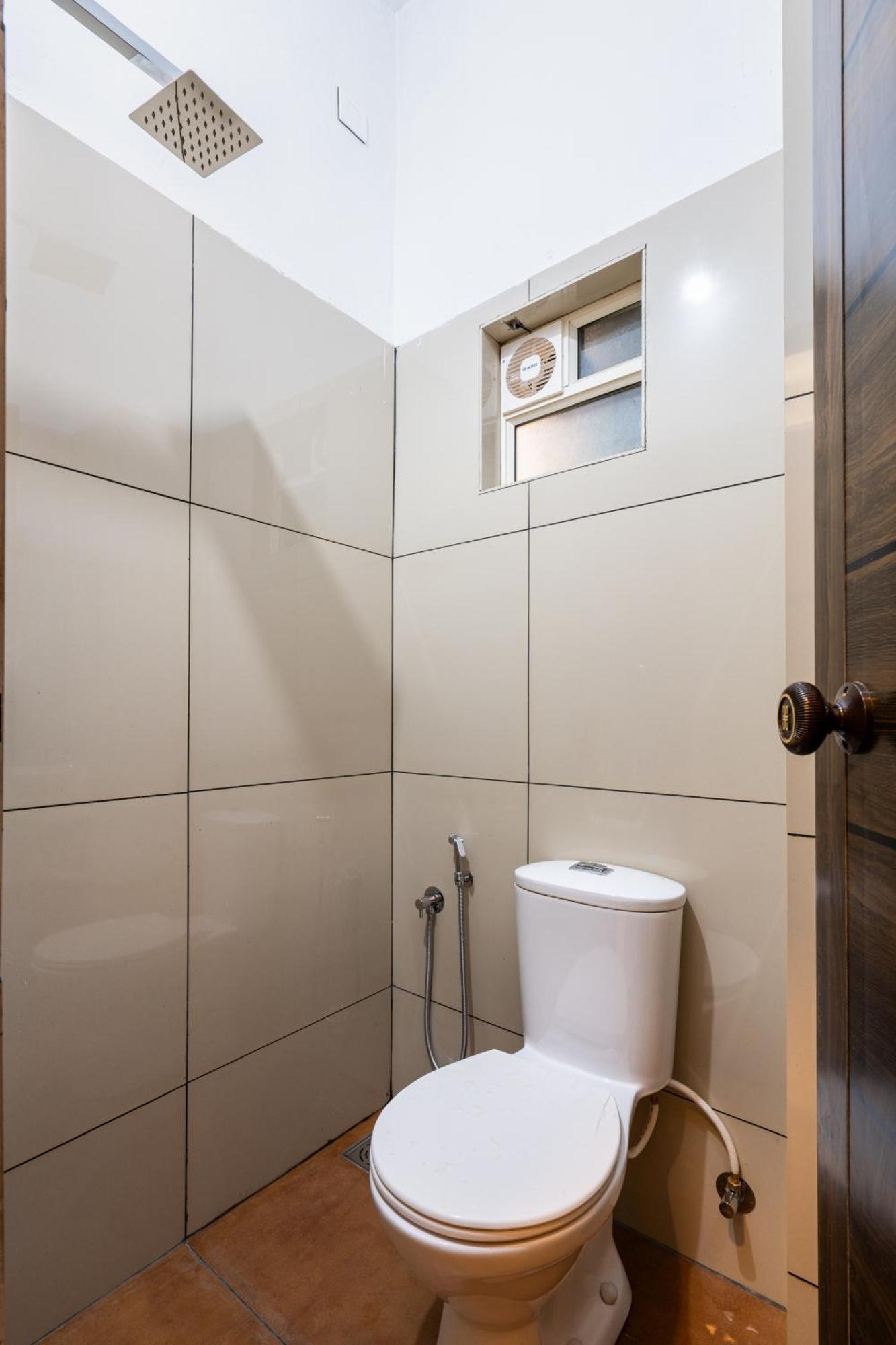 Yaad Residency Hotel Kochi Buitenkant foto