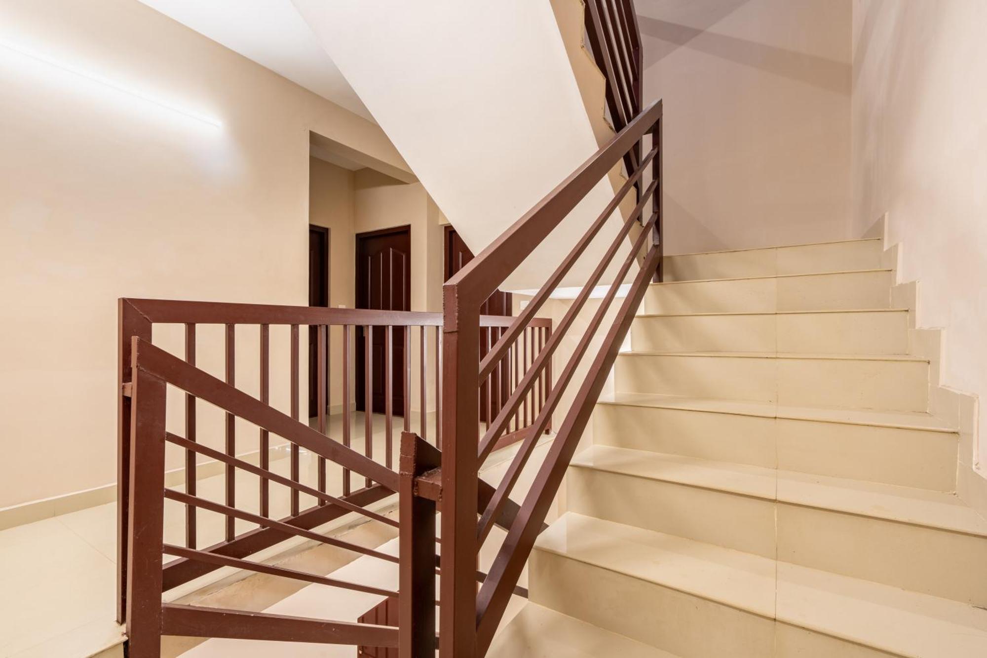 Yaad Residency Hotel Kochi Buitenkant foto