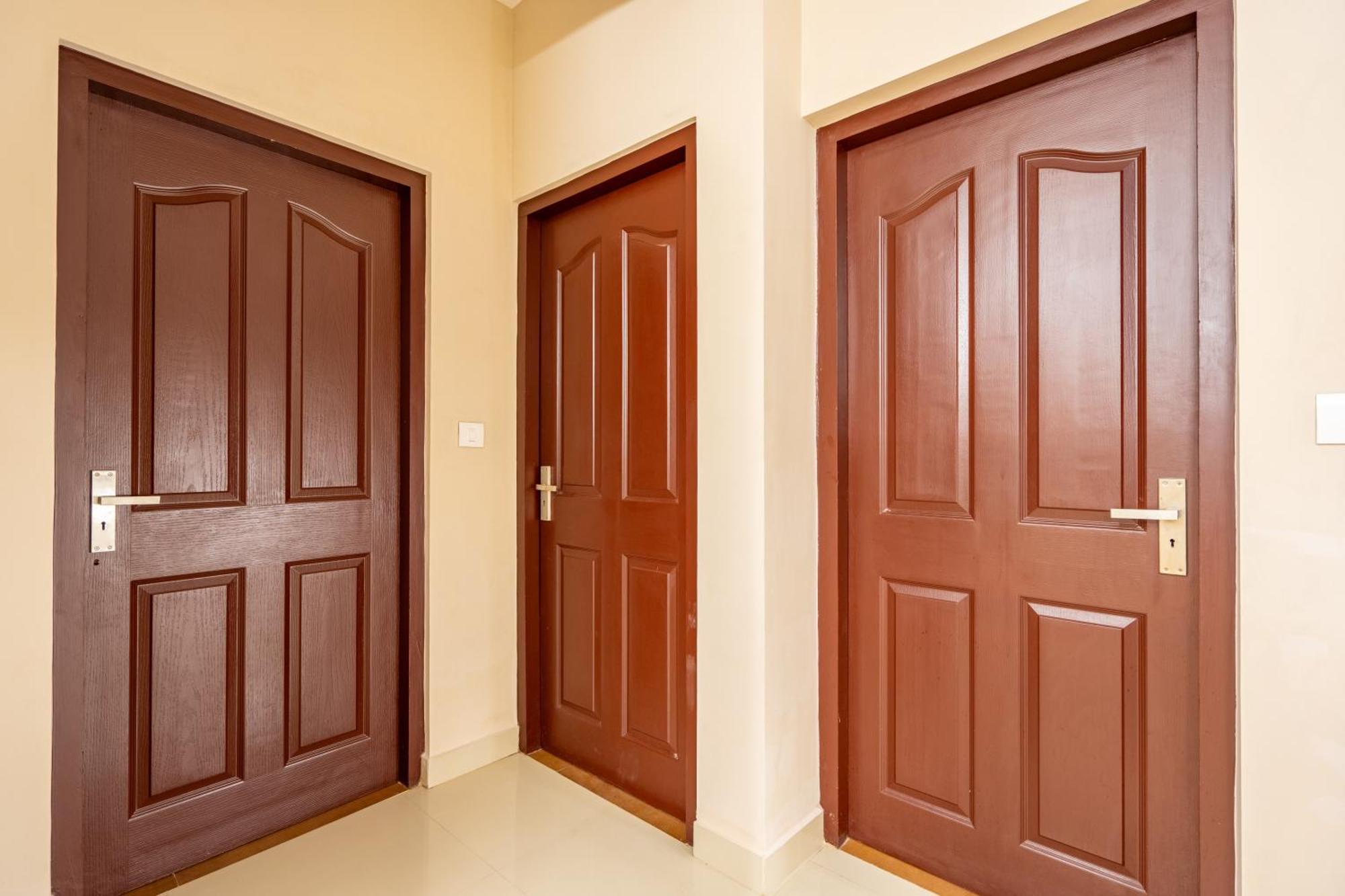 Yaad Residency Hotel Kochi Buitenkant foto